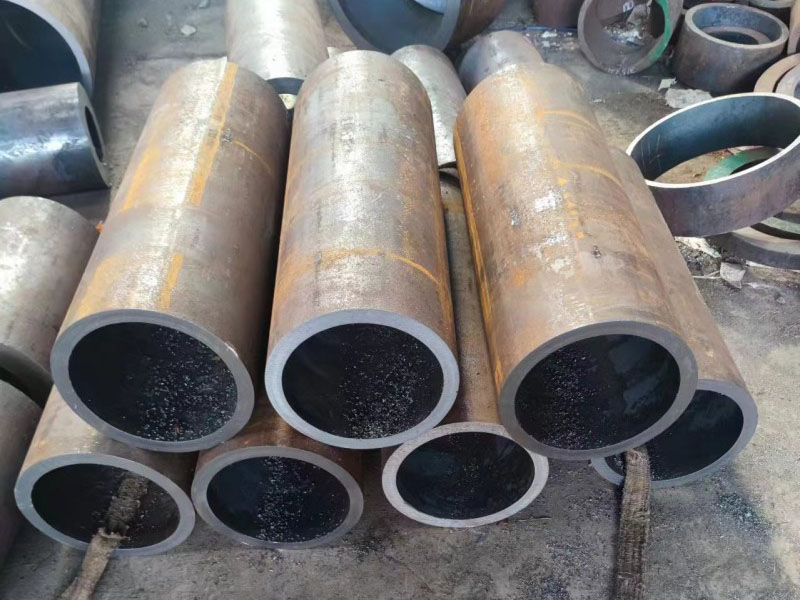 泾源12Cr1MovG无缝钢管切割